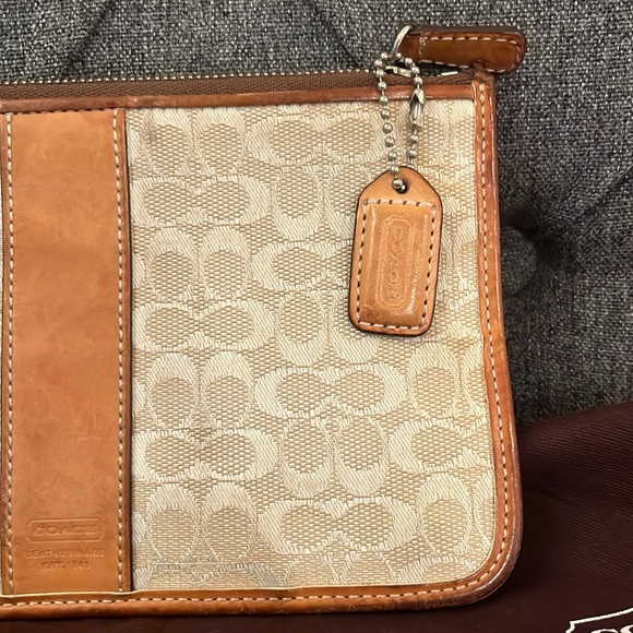 Coach Envelope Zip Case with Storage Bag - Picture 4 of 8